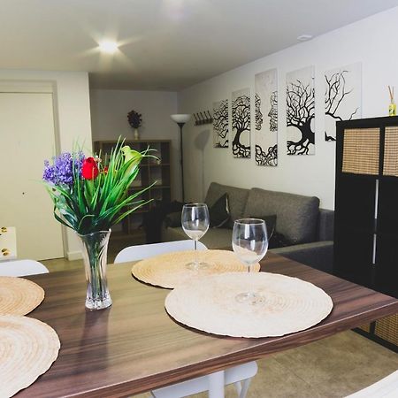 Cdz - Botica, Encantador Apartamento En Pleno Centro Historico Cadiz Luaran gambar