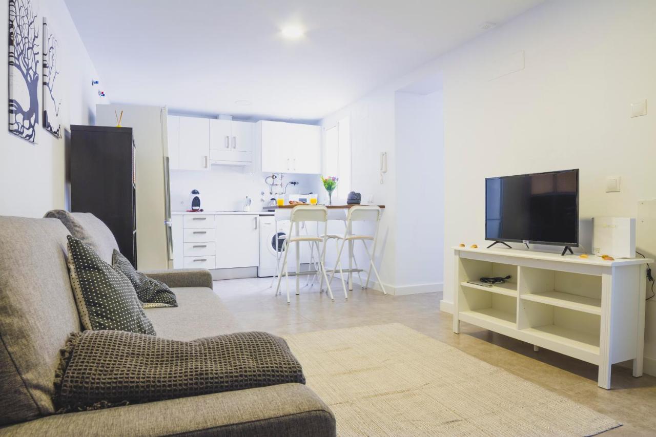 Cdz - Botica, Encantador Apartamento En Pleno Centro Historico Cadiz Luaran gambar