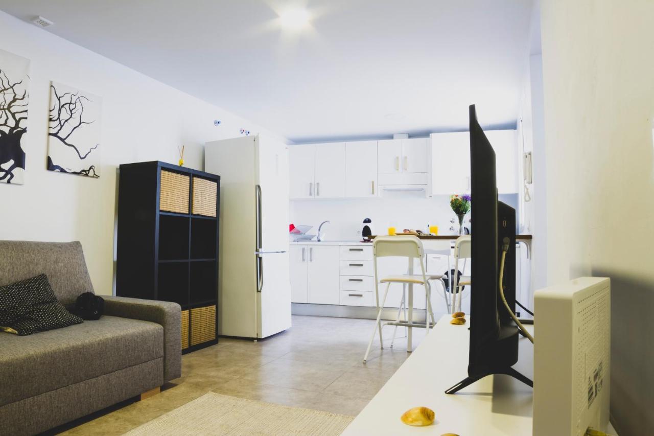 Cdz - Botica, Encantador Apartamento En Pleno Centro Historico Cadiz Luaran gambar